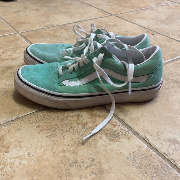 vans - Picture 2 of 2
